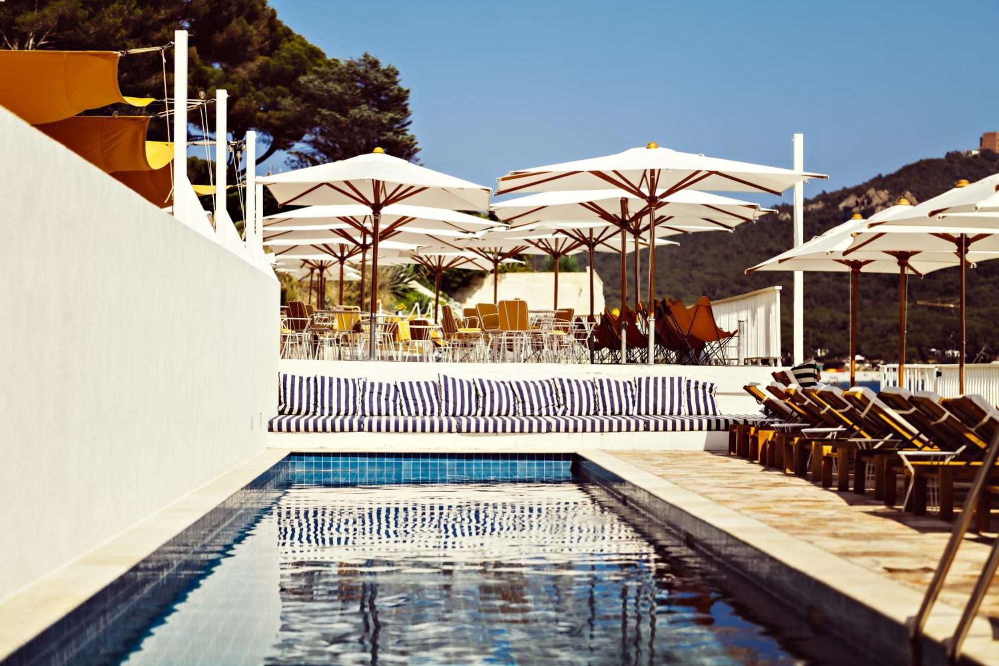 Les Roches Rouges, A Beaumier Hotel Saint-Raphaël Exteriör bild